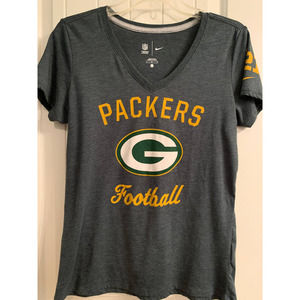 Nike Green Bay Packer Tshirt  NFL  size L